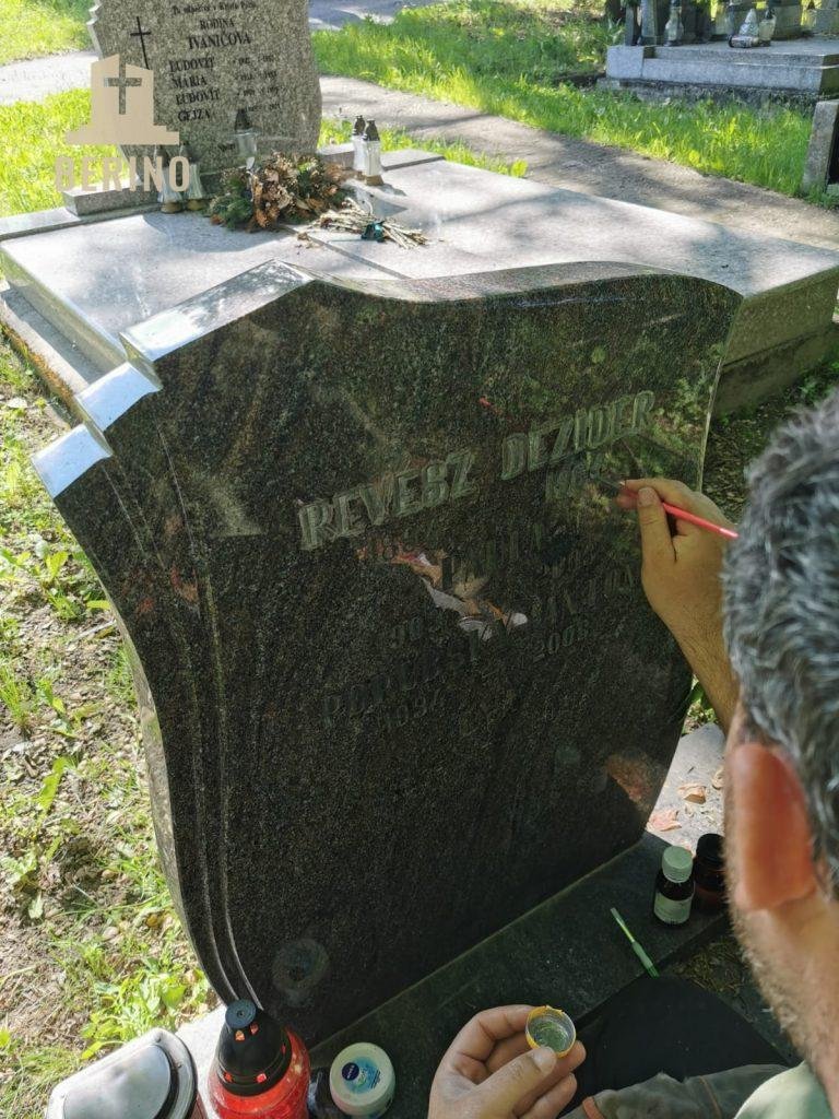 Renovácia a obnova náhrobného písma